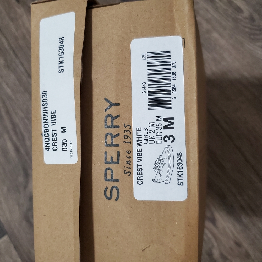Girls Sperry Leather Slip On Shoes - Picture 3 of 3